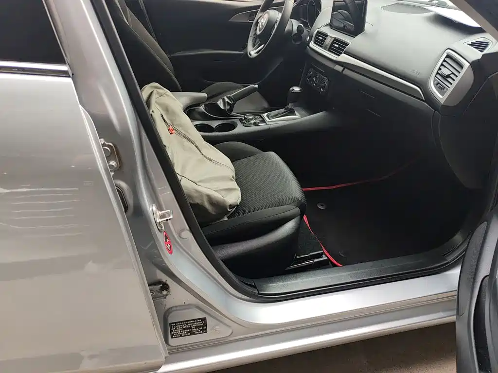 Mazda 3 Angkesela 2019 — фото 16