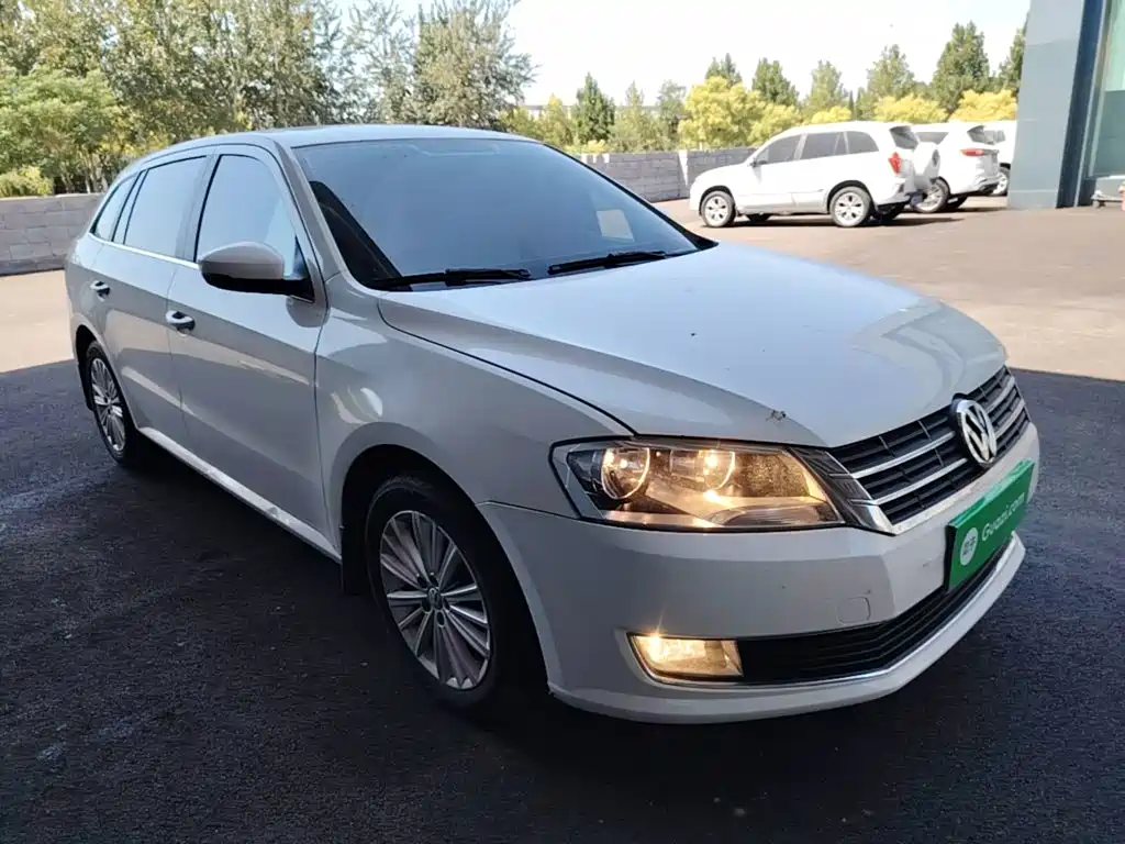 Volkswagen Gran Lavida 2015