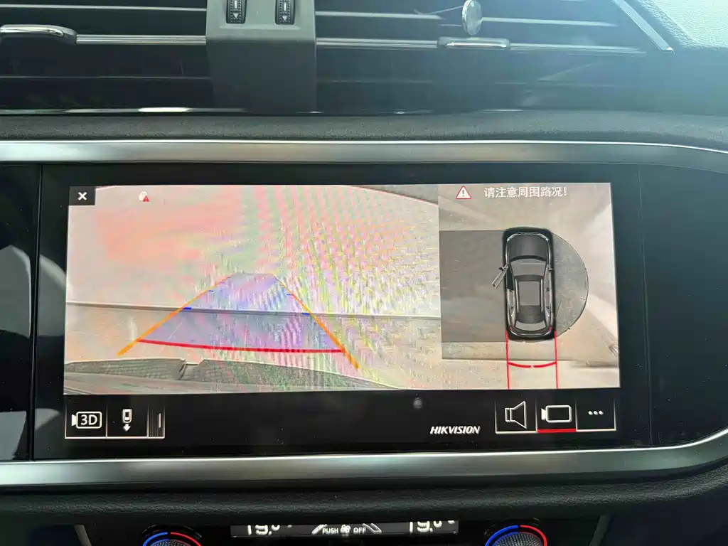 Audi Q3 2023 — фото 13