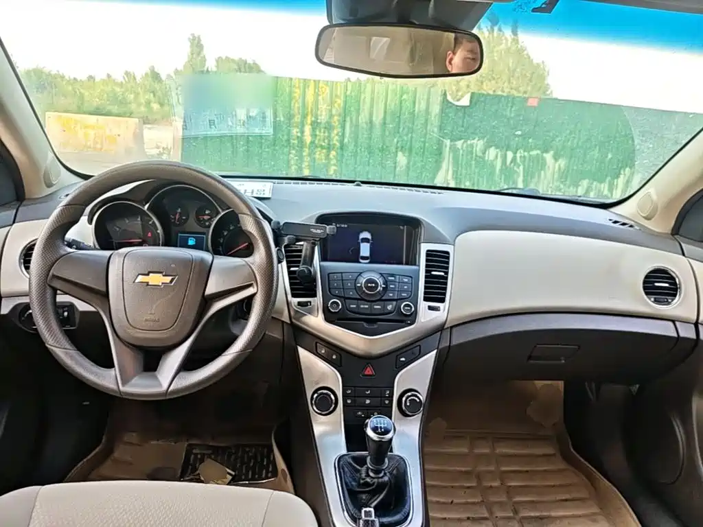 Chevrolet Cruze 2015 — фото 10