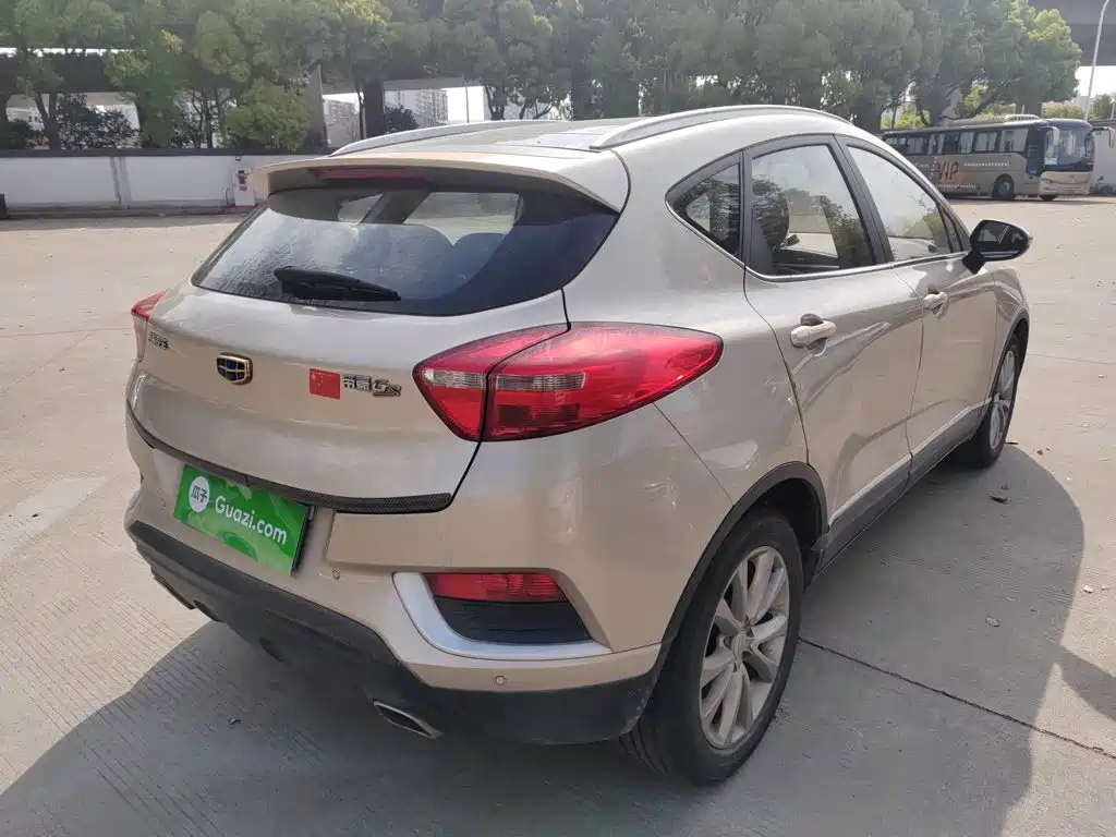 Geely Emgrand GS 2017