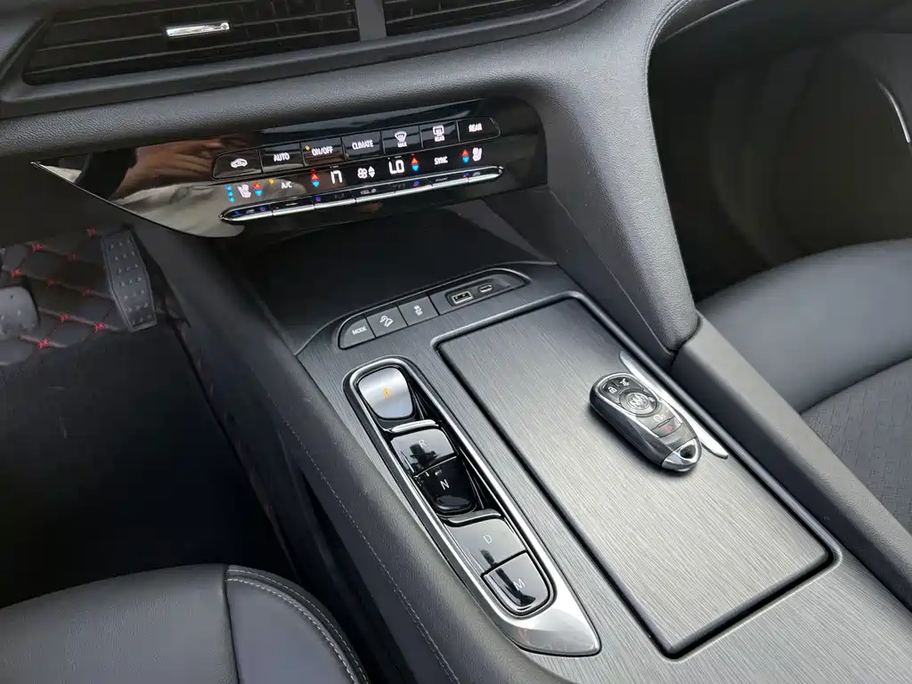 Buick Enclave 2021 — фото 15