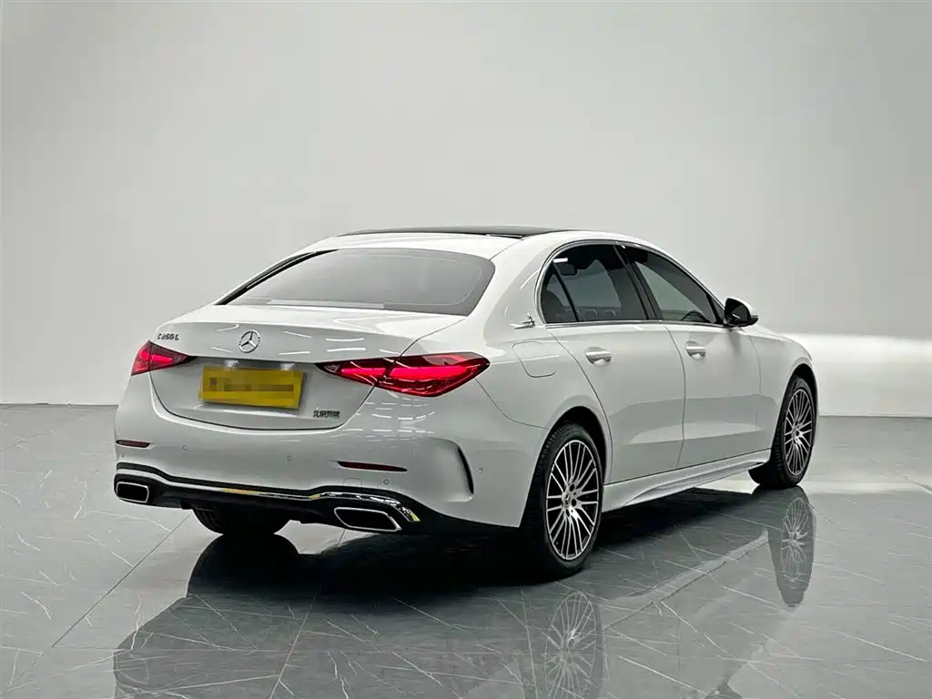 Mercedes-Benz C-Class 2023 — фото 6