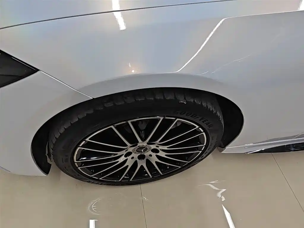 Mercedes-Benz C-Class 2023 — фото 23
