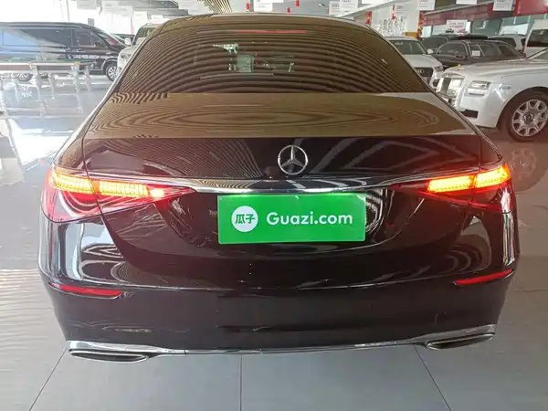 Mercedes-Benz S-Class 2024