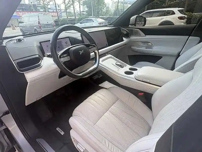 XPeng G9 2023 — фото 13
