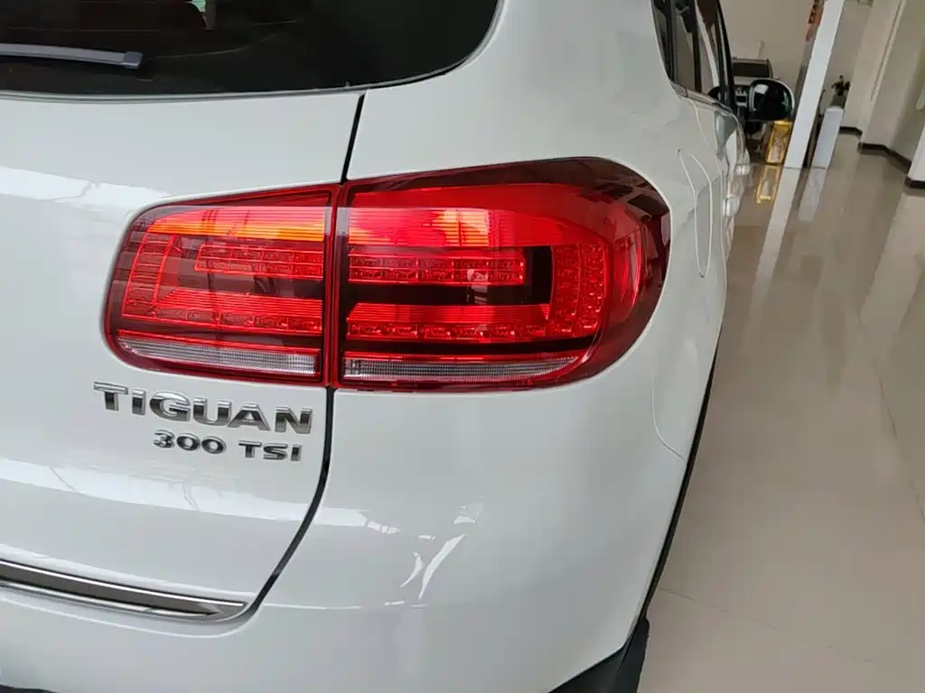 Volkswagen Tiguan 2016 — фото 8