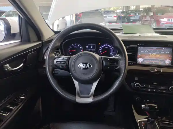 Kia K4 2015