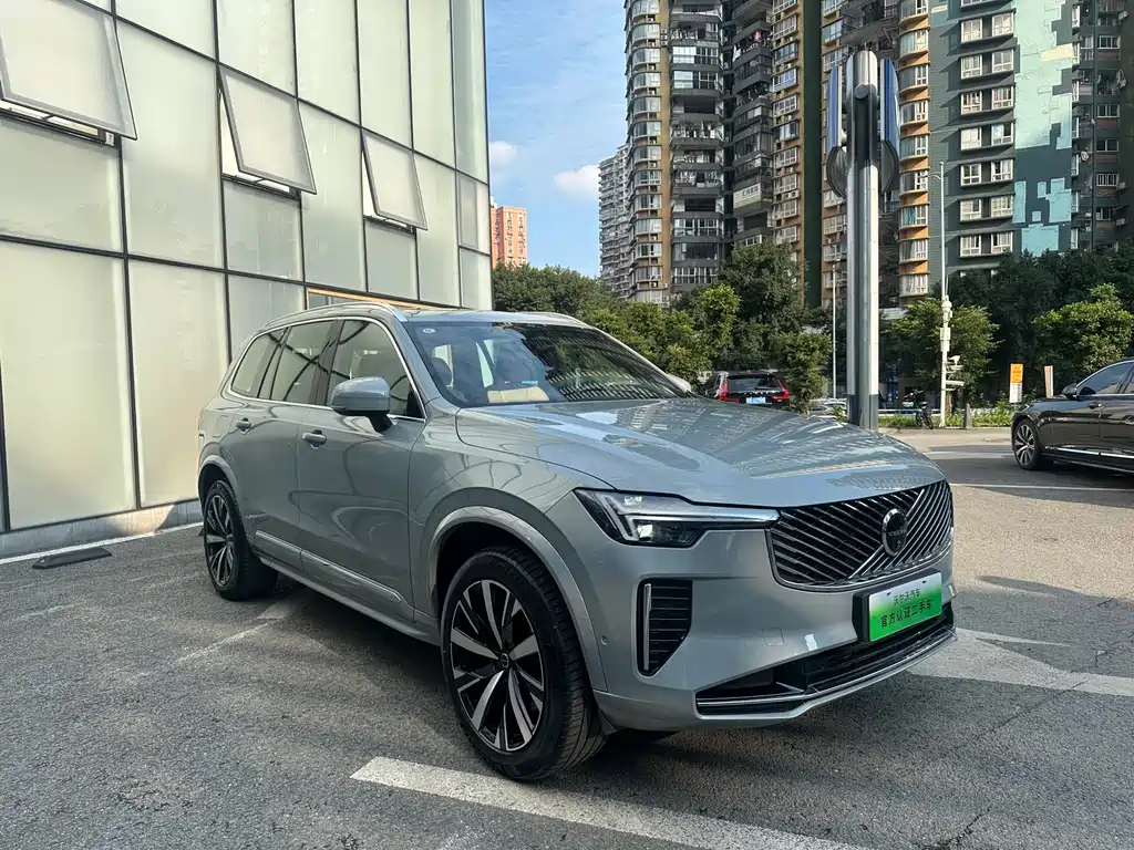 Volvo XC90 PHEV 2025 — фото 3