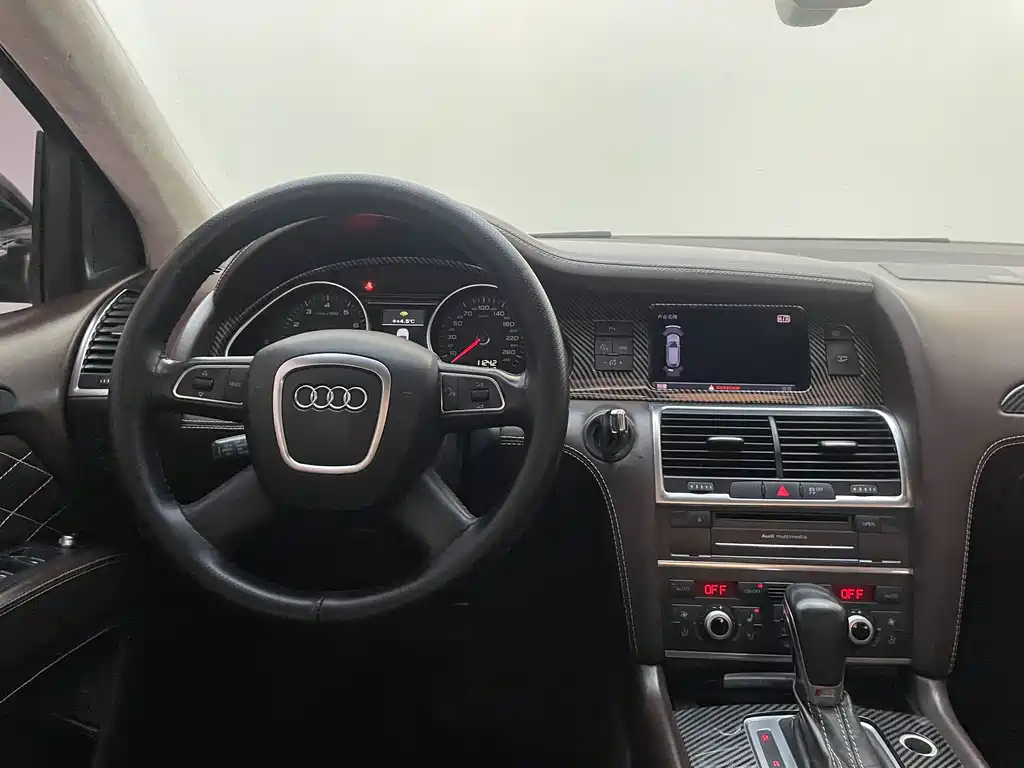 Audi Q7 2014 — фото 18