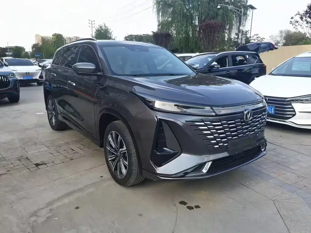 Changan CS75 PLUS 2023 — фото 3