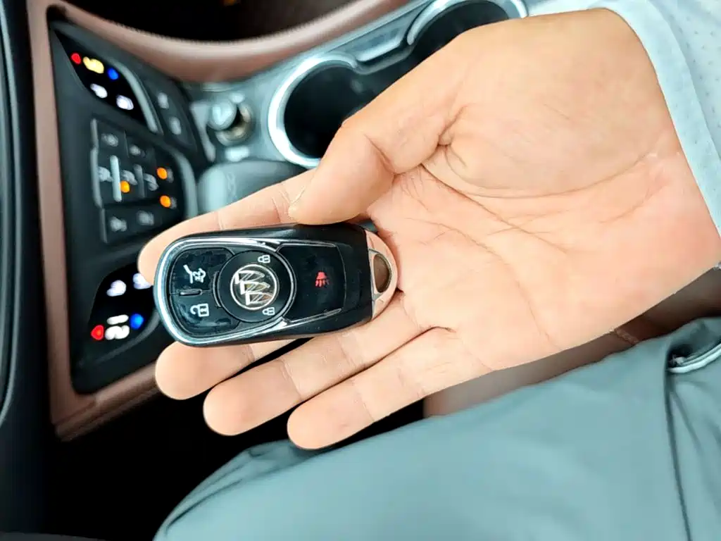 Buick Envision Plus 2021 — фото 15