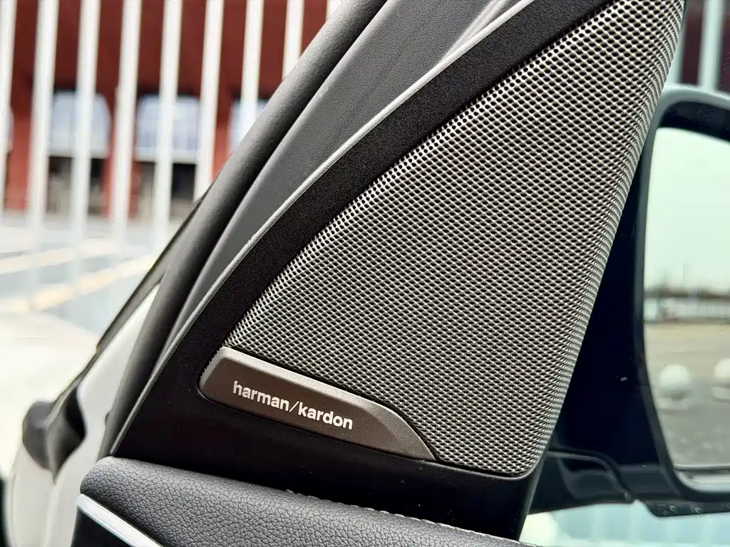 BMW X3 2018 — фото 12
