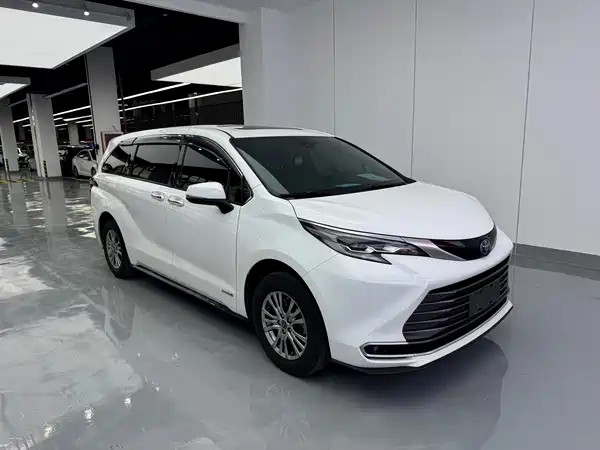 Toyota Sienna 2022