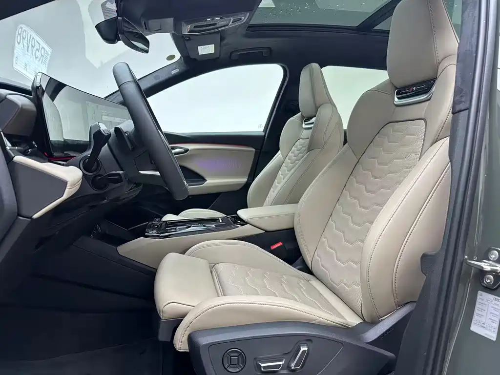 Audi Q6L e-tron 2025 — фото 3