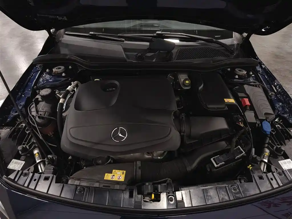 Mercedes-Benz GLA 2016