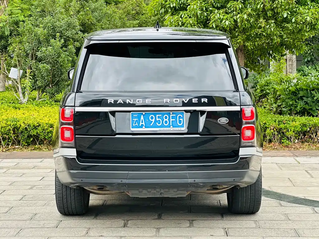 Land Rover Range Rover 2018 — фото 12
