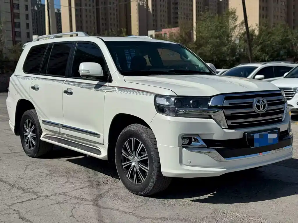 Toyota Land Cruiser 2014 — фото 3