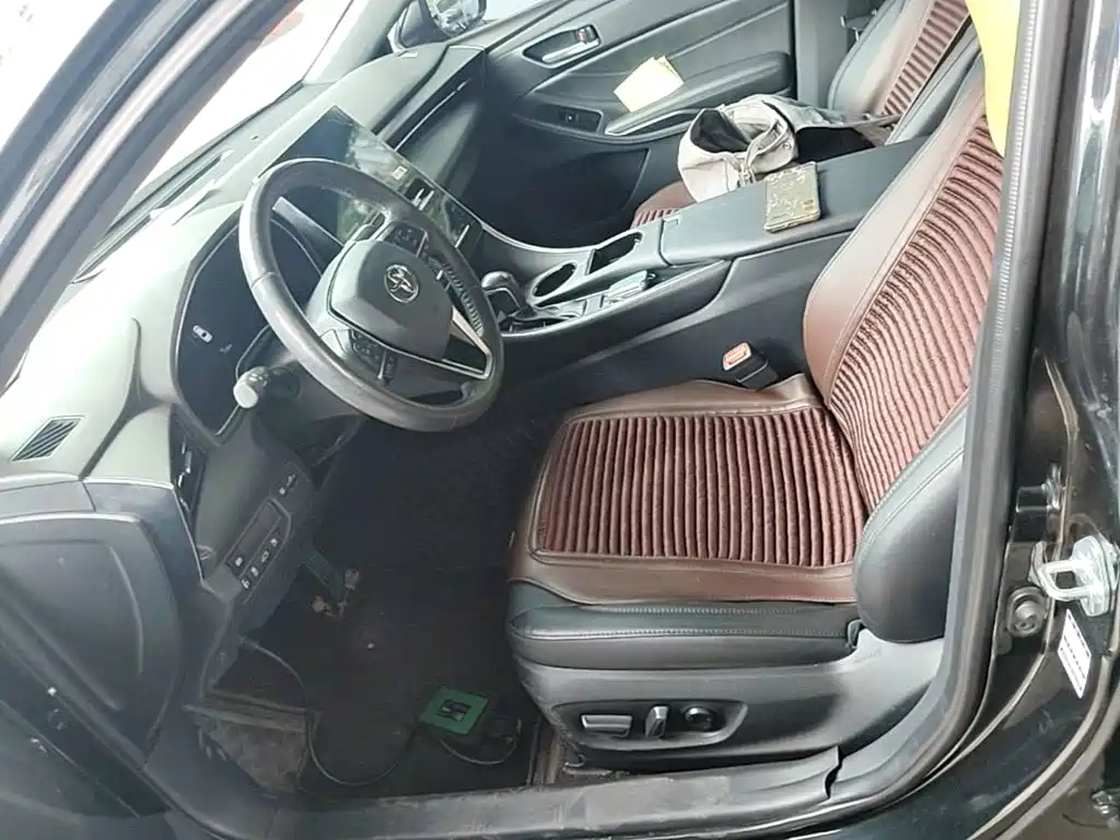Toyota Avalon 2023 — фото 11