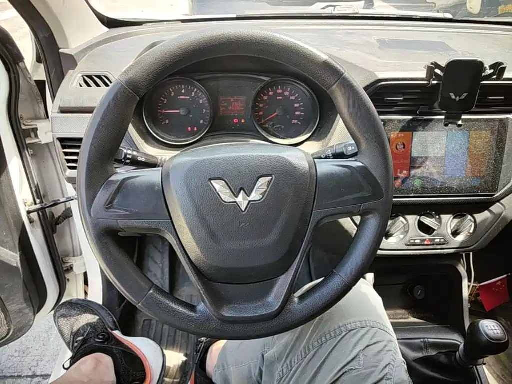 Wuling Hongguang 2019