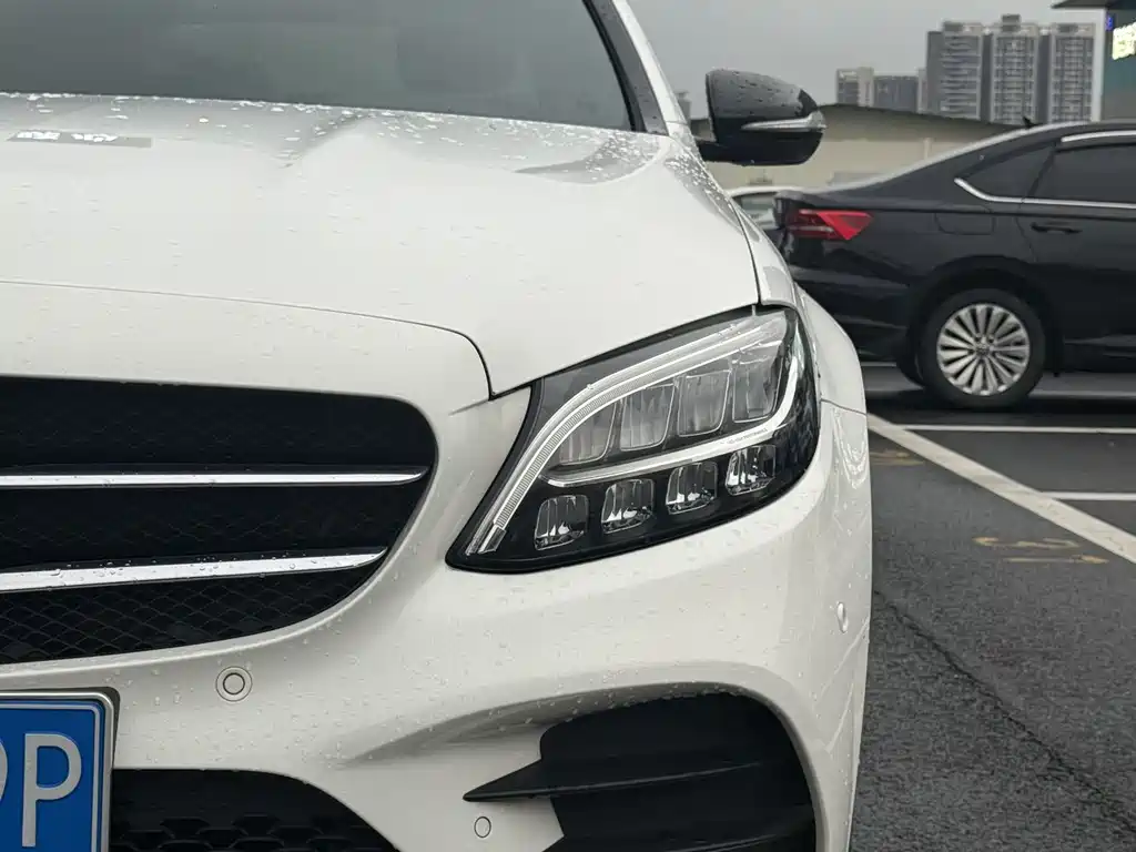 Mercedes-Benz C-Class 2020
