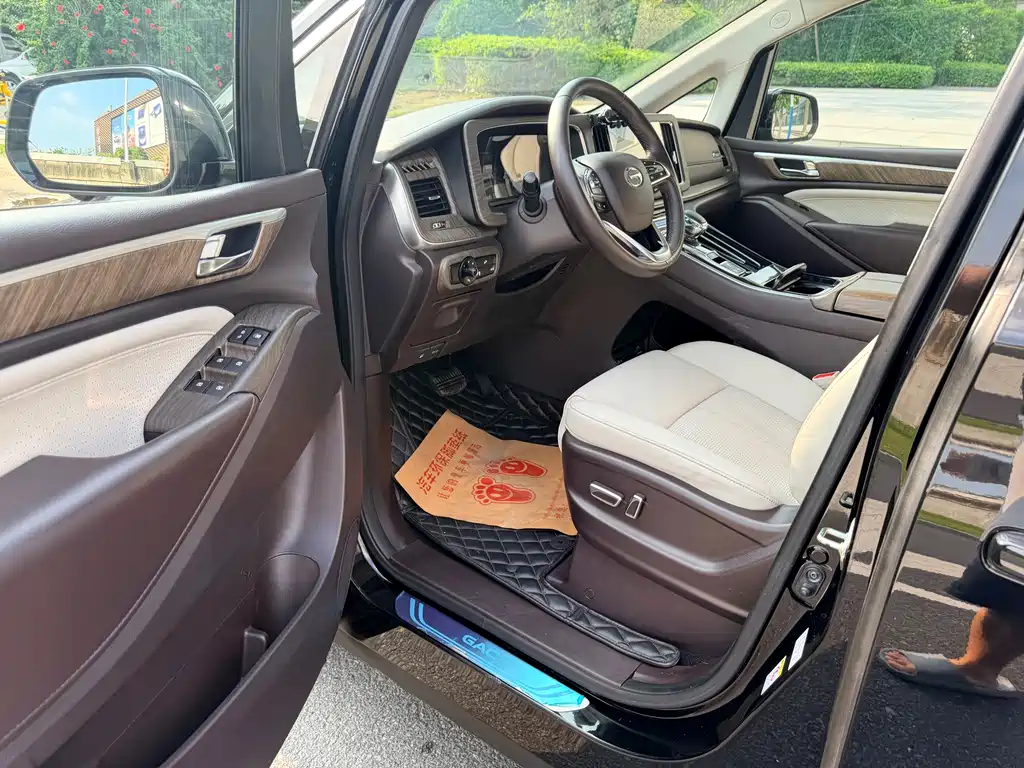 GAC Trumpchi M8 2022 — фото 12