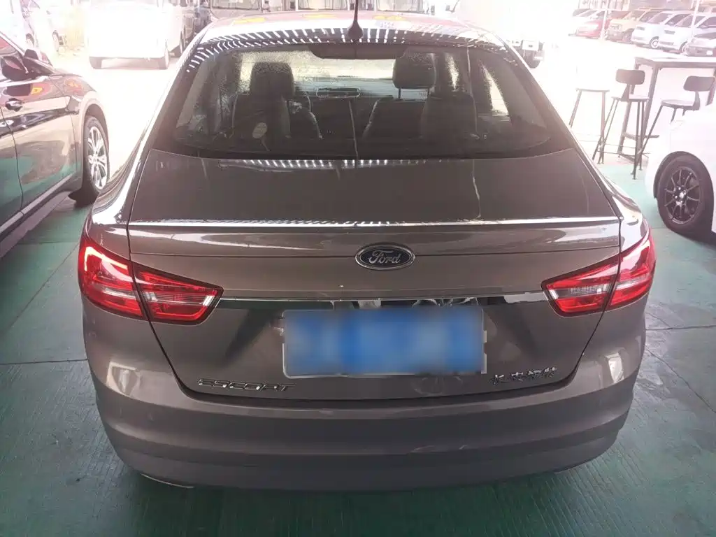 Ford Escort 2018