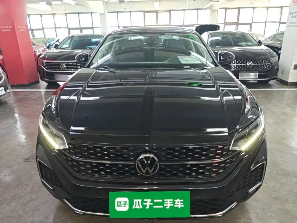 Volkswagen Passat 2024