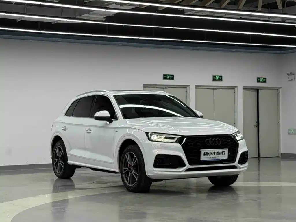 Audi Q5L 2019 — фото 8