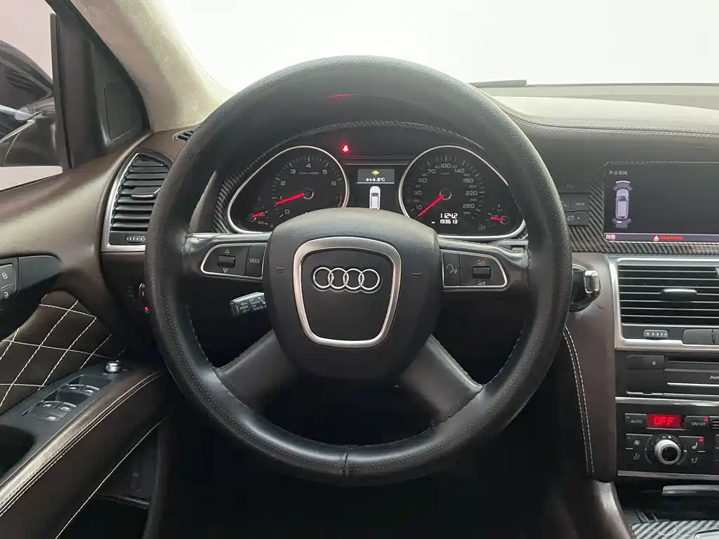 Audi Q7 2014 — фото 17