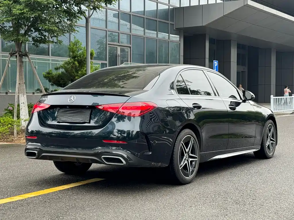 Mercedes-Benz C-Class 2023 — фото 15