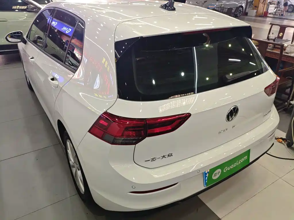 Volkswagen Golf 2023