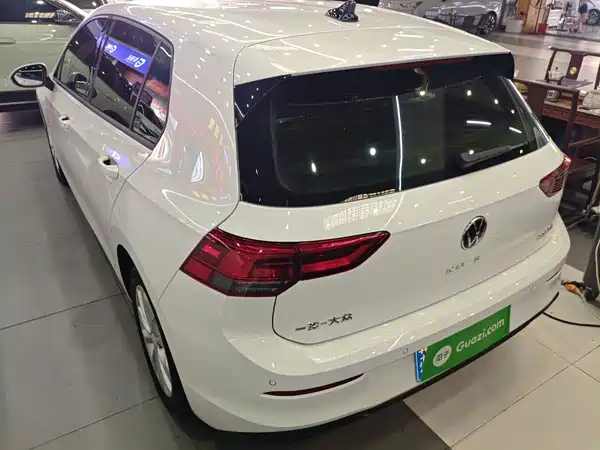 Volkswagen Golf 2023