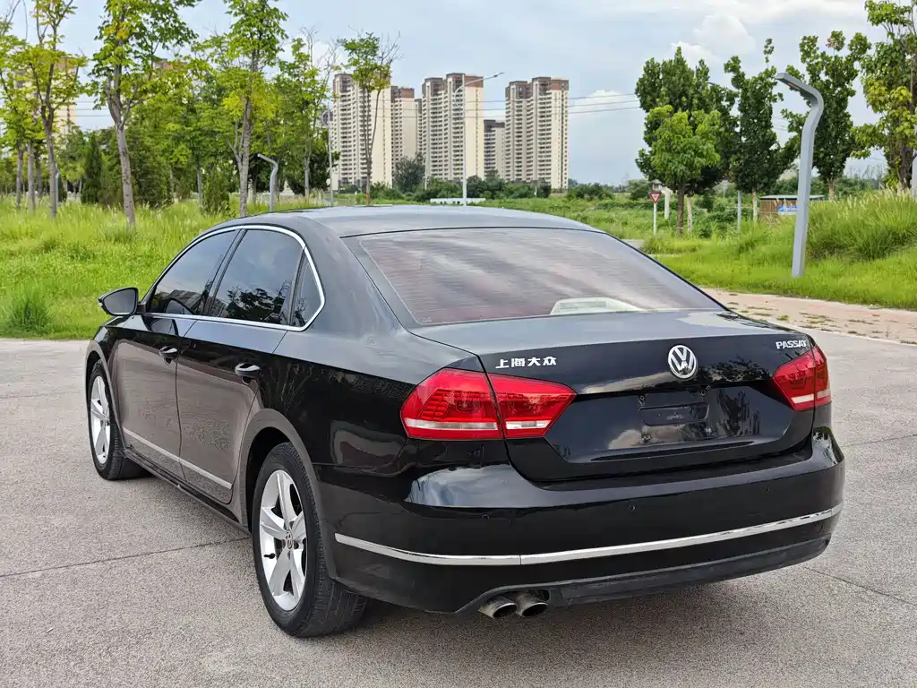 Volkswagen Passat 2013 — фото 21