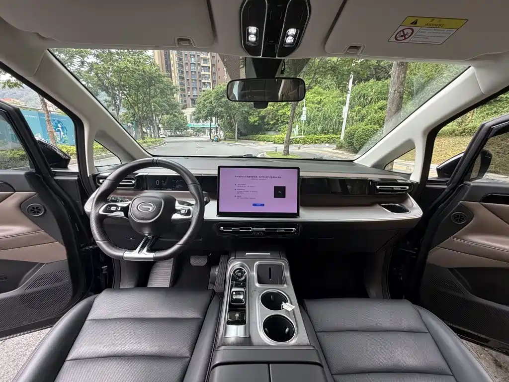 GAC Trumpchi E8 PHEV 2024 — фото 8