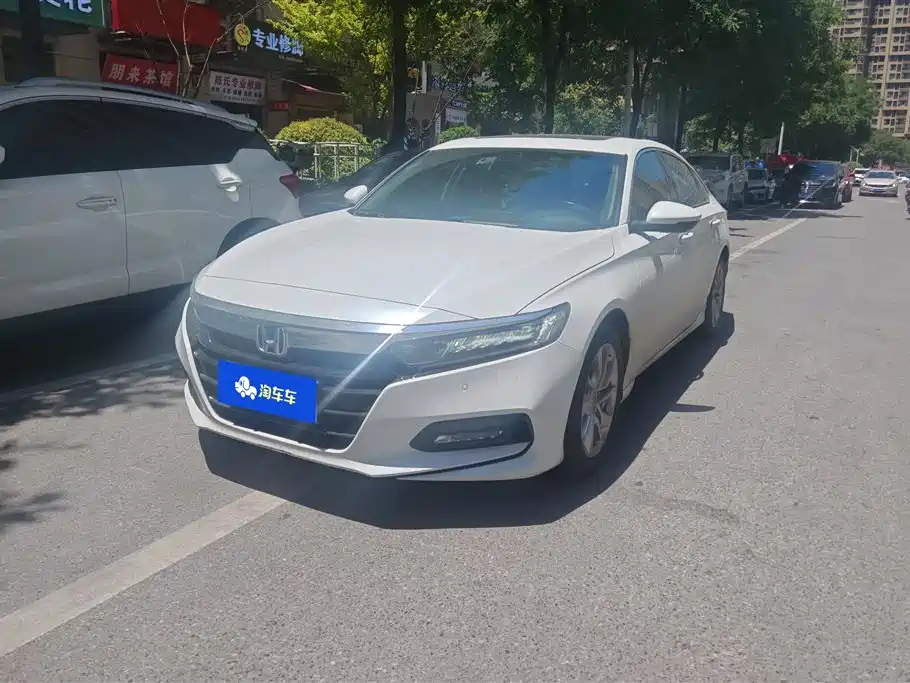 Honda Accord 2021 — фото 1