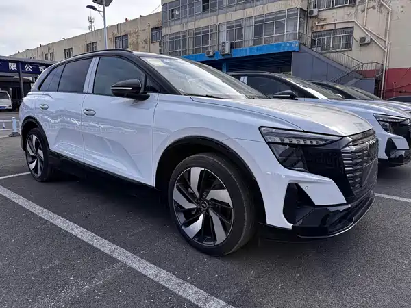 Audi Q5 E-Tron 2023
