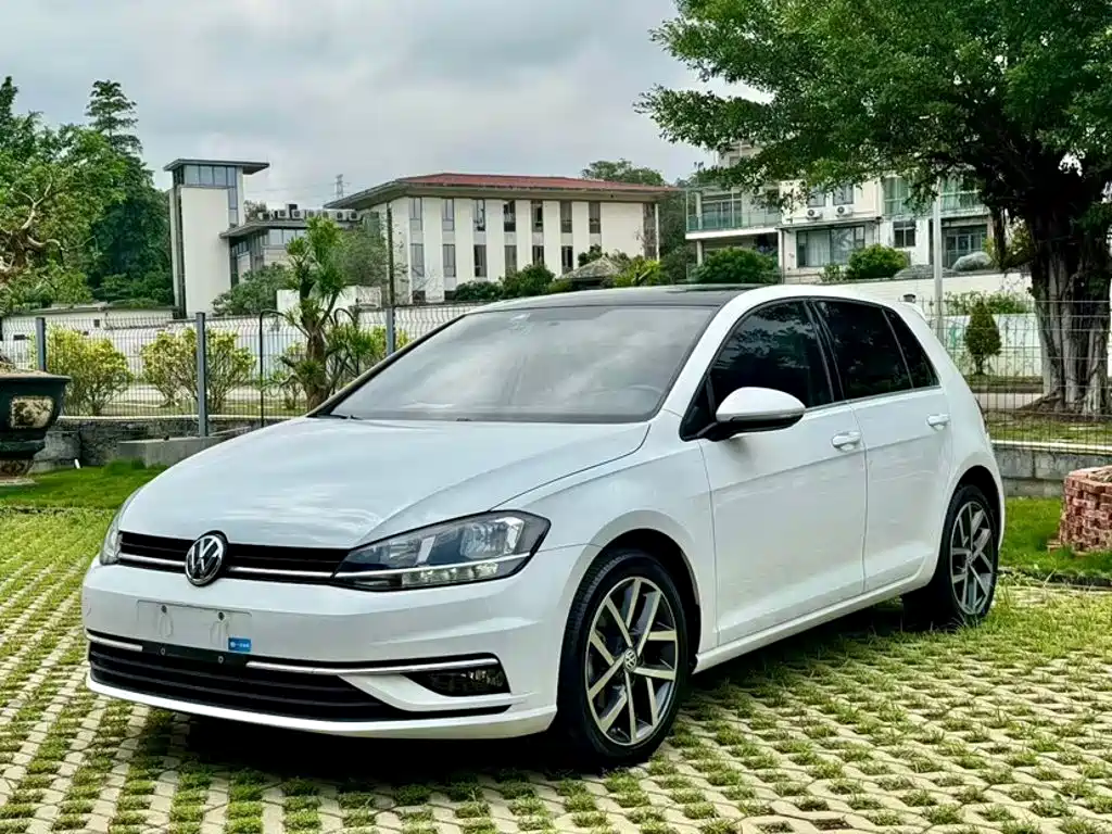 Volkswagen Golf 2020