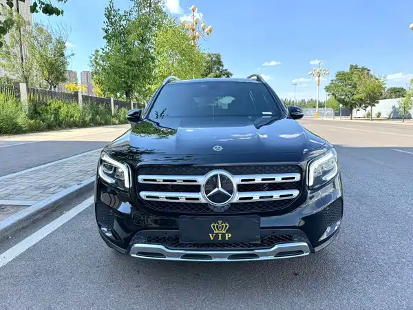 Mercedes-Benz GLB 2021