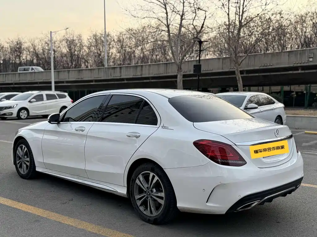 Mercedes-Benz C-Class 2019 — фото 6