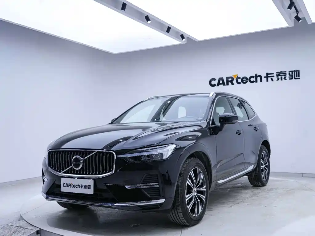 Volvo XC60 2021 — фото 9