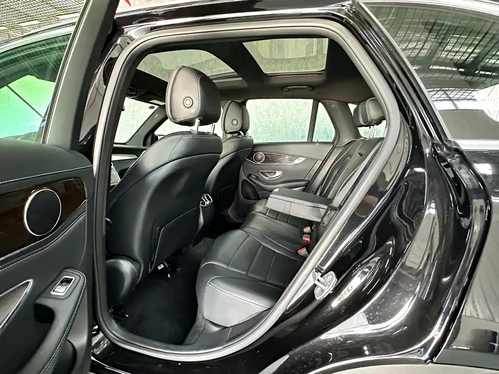 Mercedes-Benz GLC 2018 — фото 10