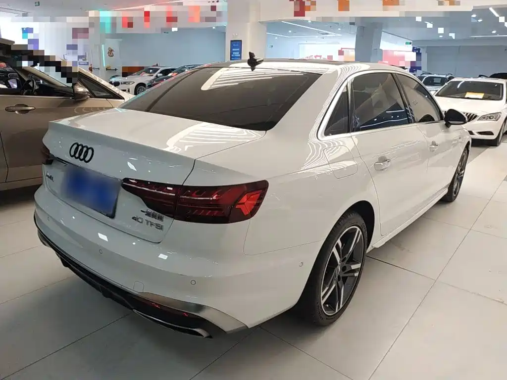 Audi A4L 2021