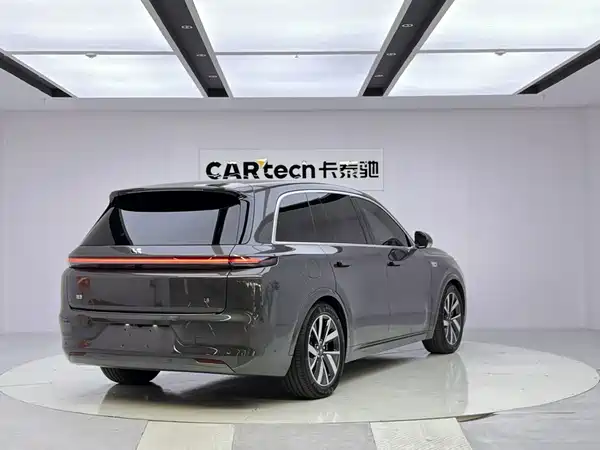 Li Auto L8 2024