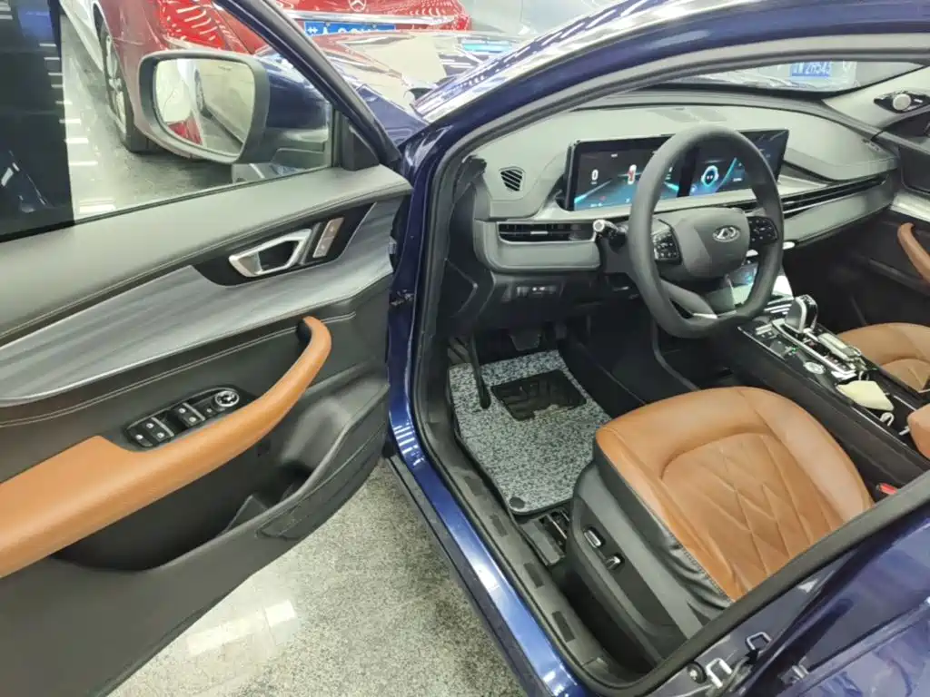 Chery Tiggo 8 PLUS 2021 — фото 16