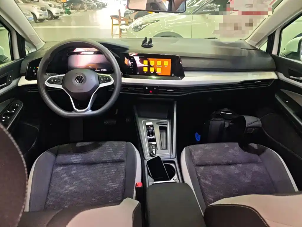 Volkswagen Golf 2023