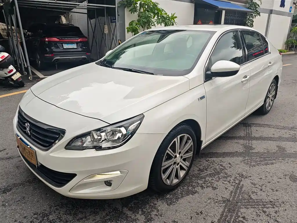 Peugeot 408 2016 — фото 1