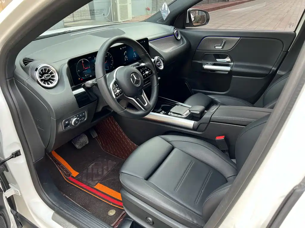 Mercedes-Benz GLA 2023 — фото 8