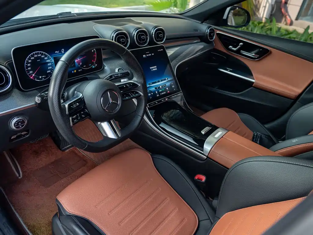 Mercedes-Benz C-Class 2023 — фото 10