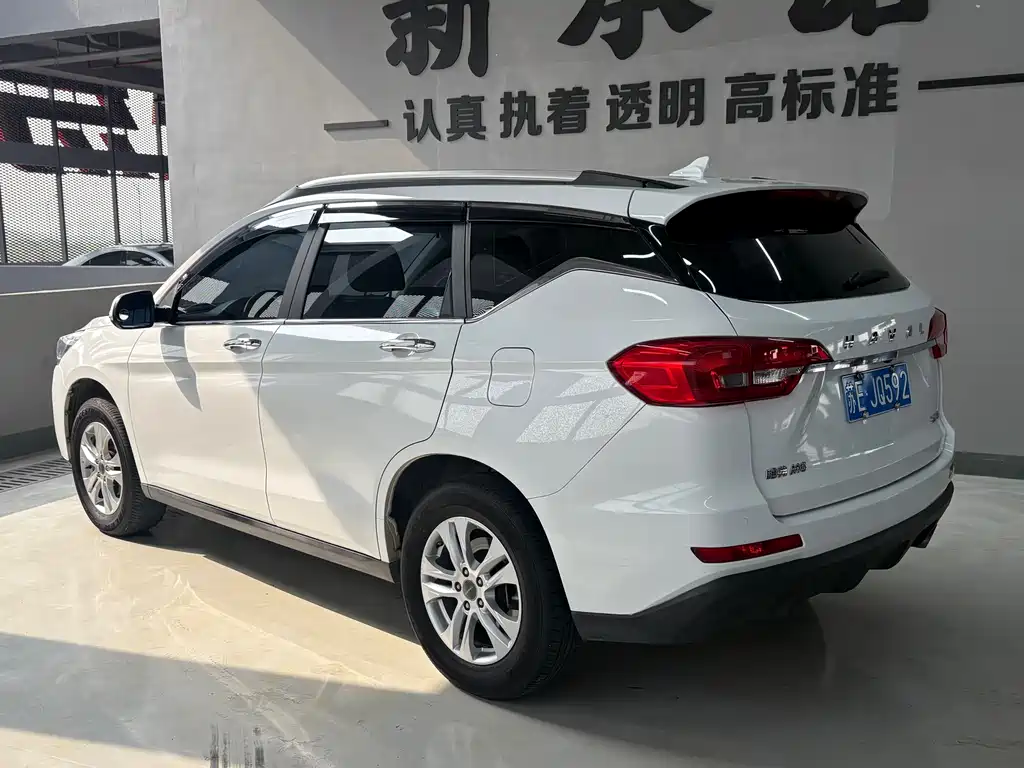 Haval M6 2018 — фото 11